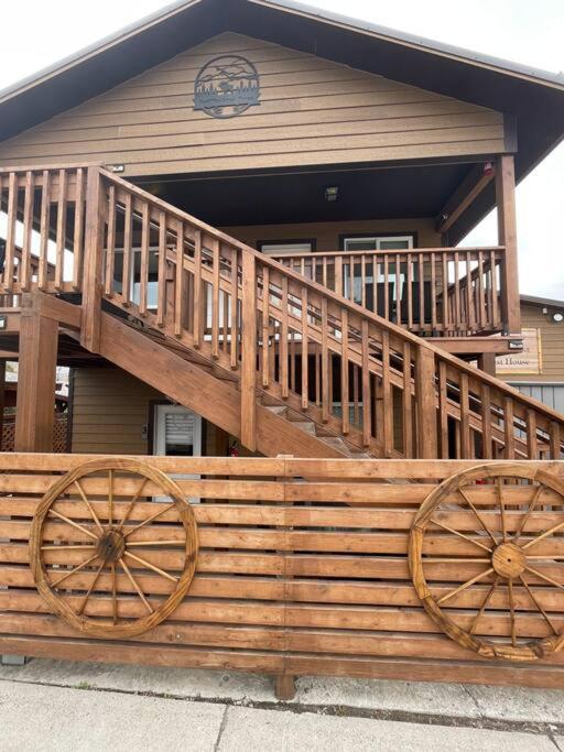 Parkway Yellowstone Guest House Room #2 Gardiner Exteriör bild