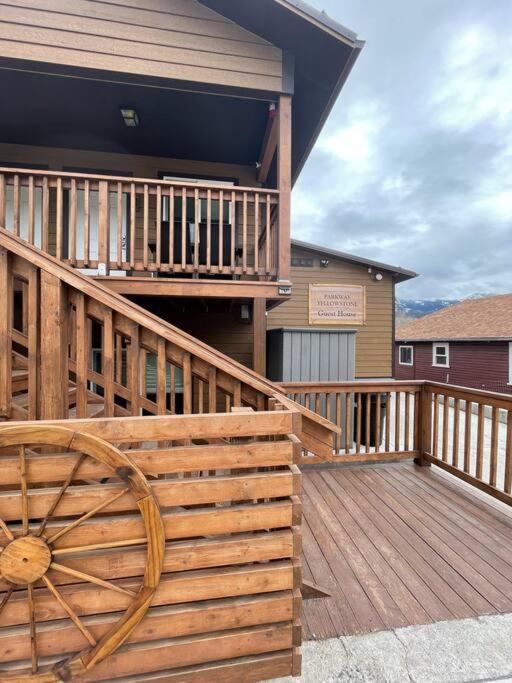 Parkway Yellowstone Guest House Room #2 Gardiner Exteriör bild