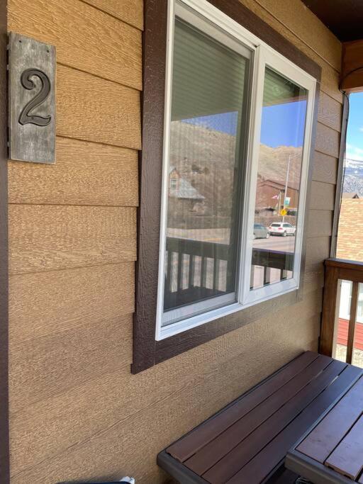 Parkway Yellowstone Guest House Room #2 Gardiner Exteriör bild