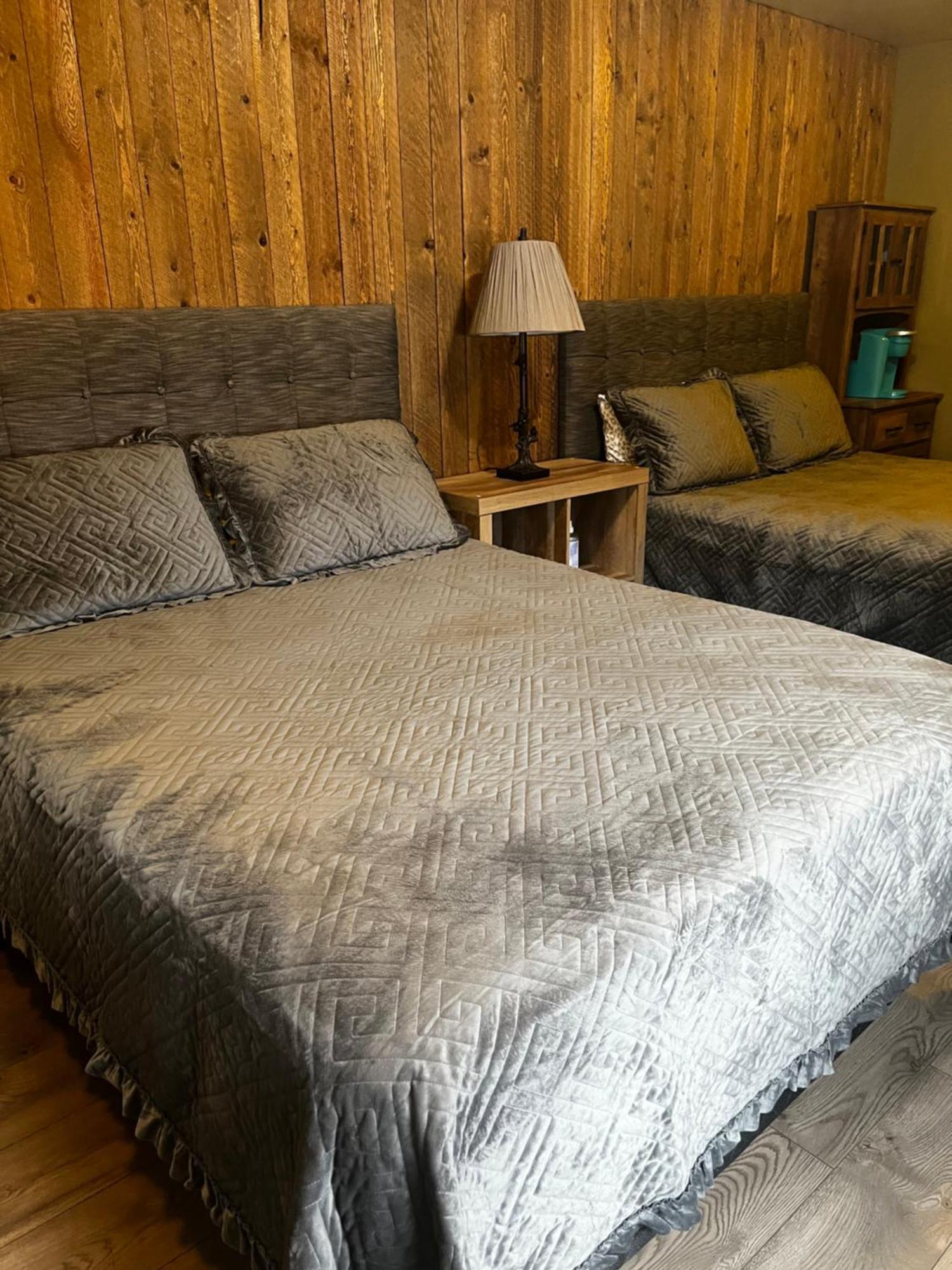 Parkway Yellowstone Guest House Room #2 Gardiner Exteriör bild